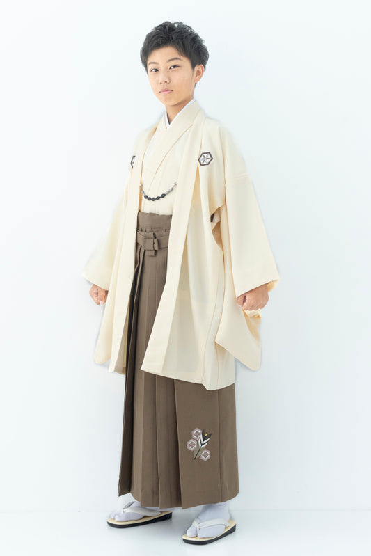 D1001 亀甲に矢絣/オフ×茶 【小学生男の子卒業式袴レンタル】