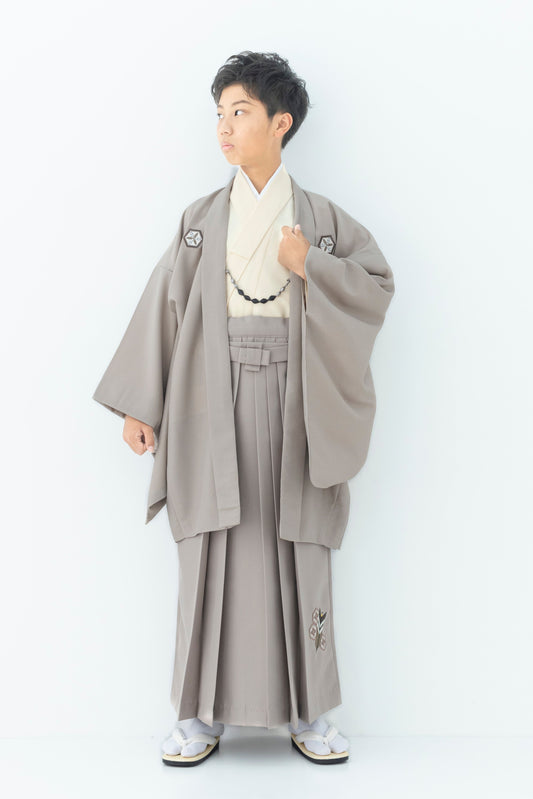 D1005 亀甲に矢絣/ベージュ×ベージュ 【小学生男の子卒業式袴レンタル】