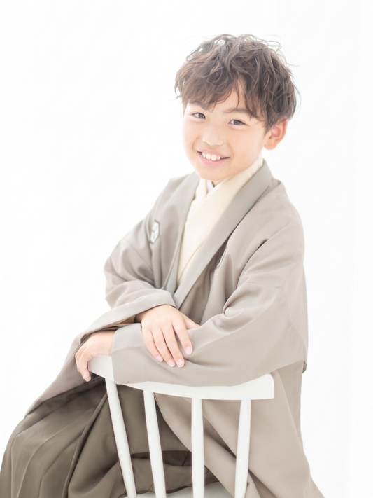 D1019　亀甲に矢絣/ベージュ×ブラウン　【小学生男の子卒業式袴レンタル】
