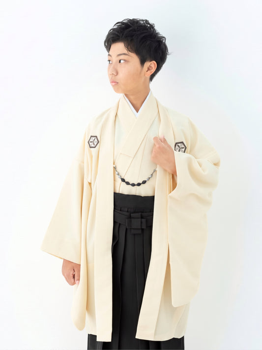 D1006　亀甲に矢絣/オフ×黒　【小学生男の子卒業式袴レンタル】